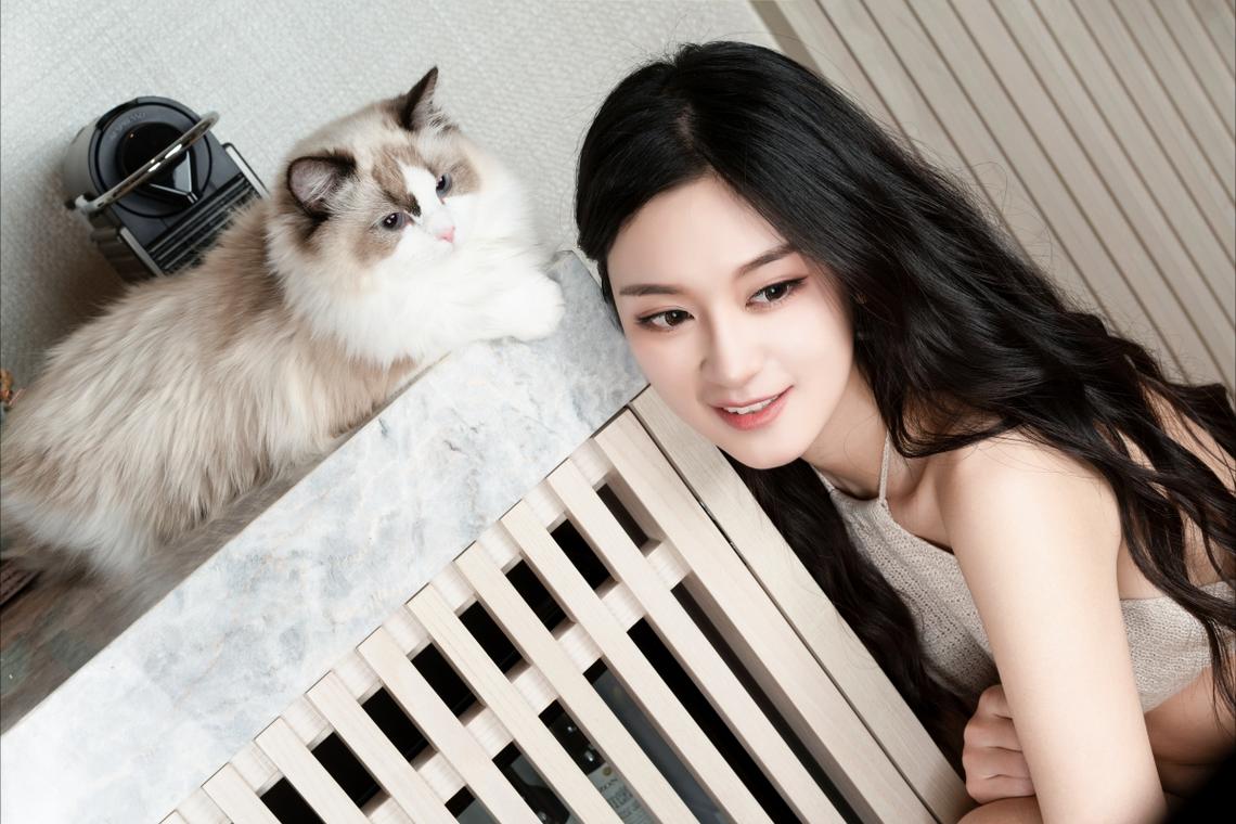 特朗普说“没人关心”爱泼斯坦，马斯克回怼：赶紧公布文件！ | 国际识局